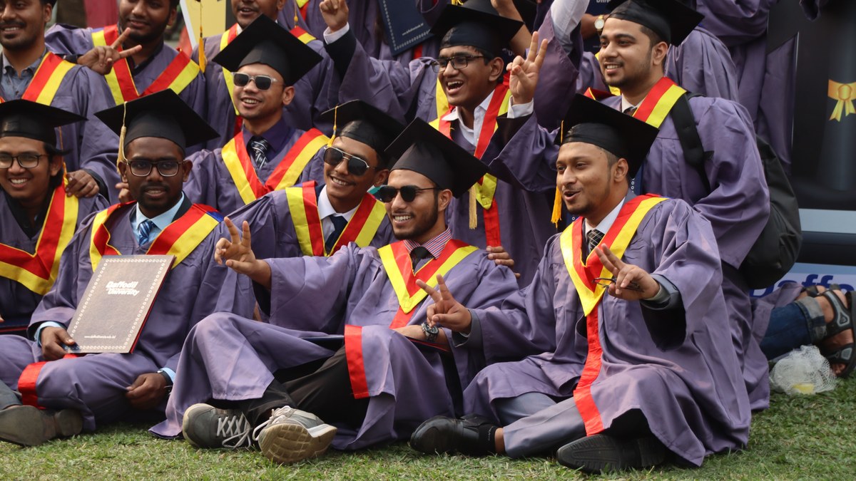 বাংলাদেশি শিক্ষার্থীদের জন্য UK Scholarship ২০২৭: আসল নিয়ম